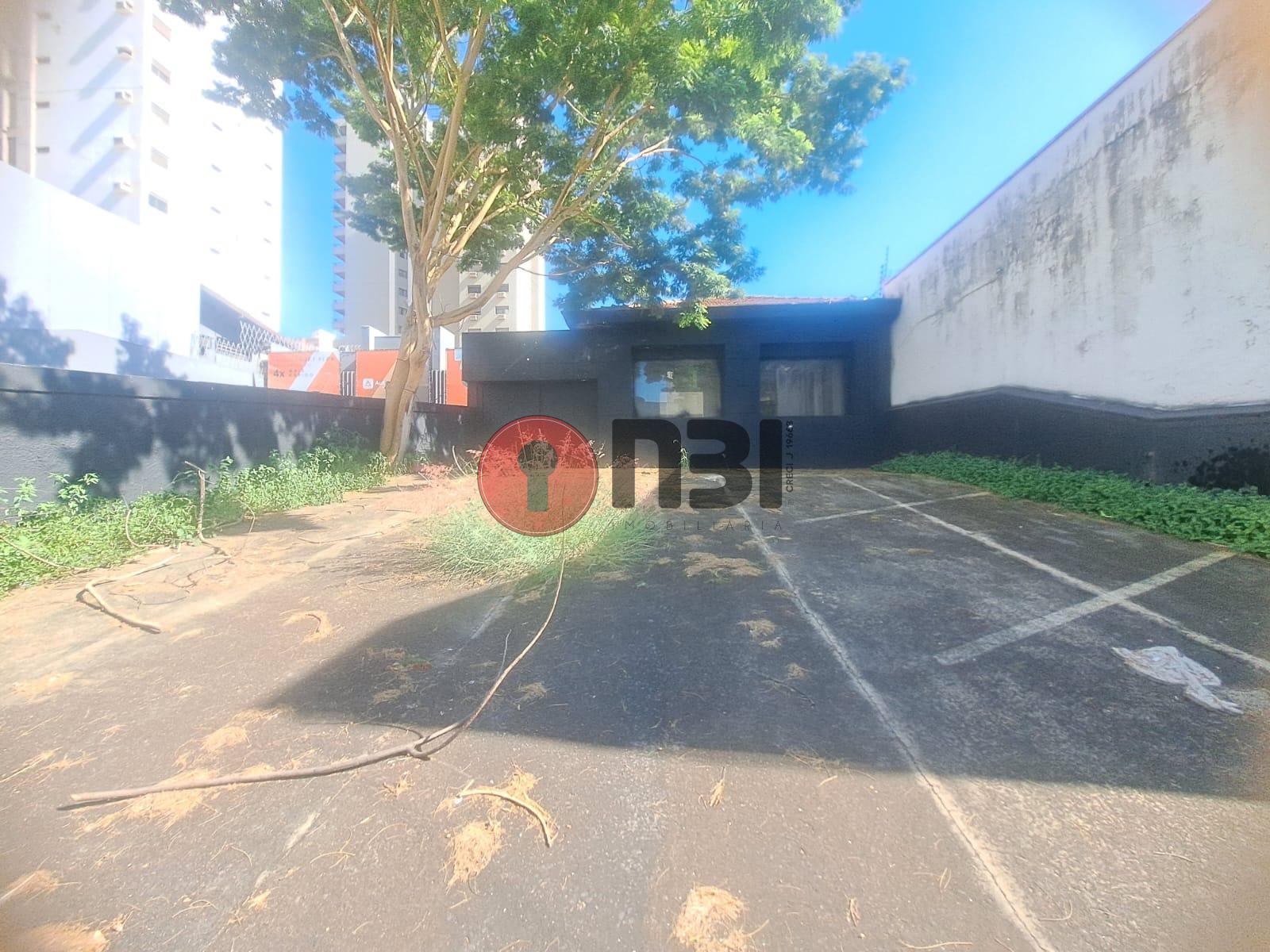 Galpão / Depósito / Armazém  para aluguel, 221m² — foto 2 de 24