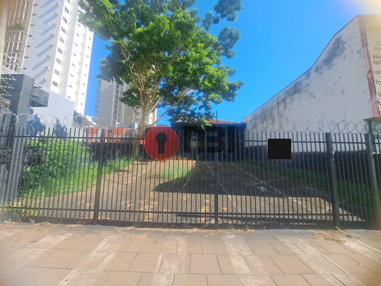 Galpão / Depósito / Armazém  para aluguel, 221m² — foto 1 de 24