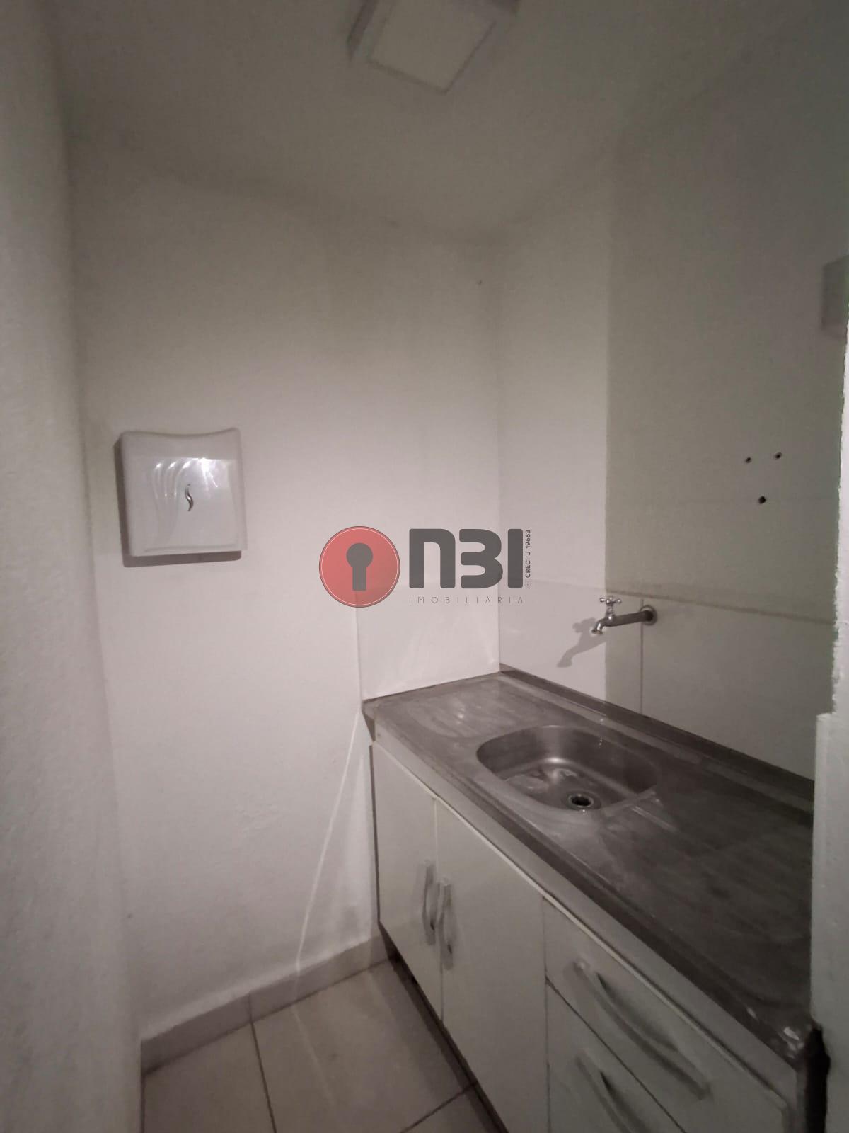 Galpão / Depósito / Armazém  para aluguel, 180m² — foto 9 de 20