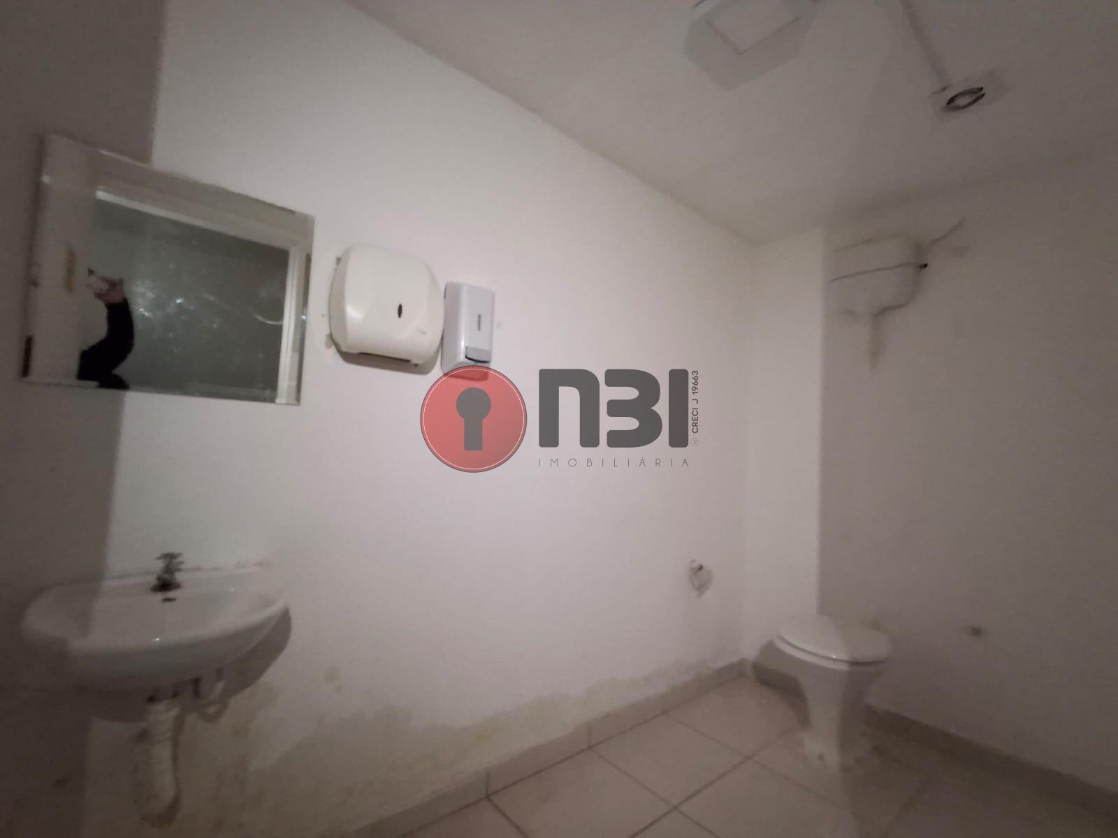 Galpão / Depósito / Armazém  para aluguel, 180m² — foto 19 de 20