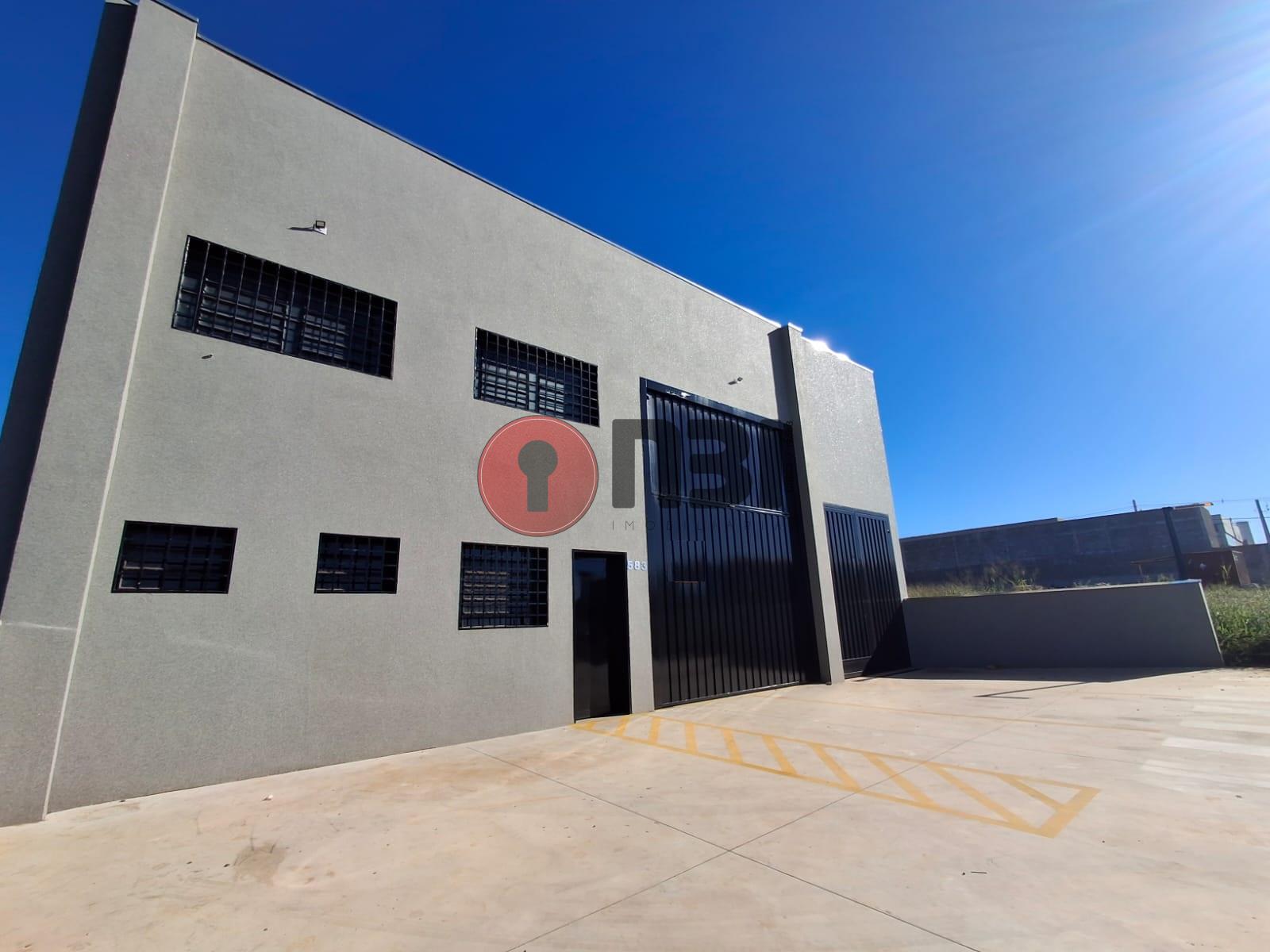 Galpão / Depósito / Armazém  à venda, 300m² — foto 2 de 20