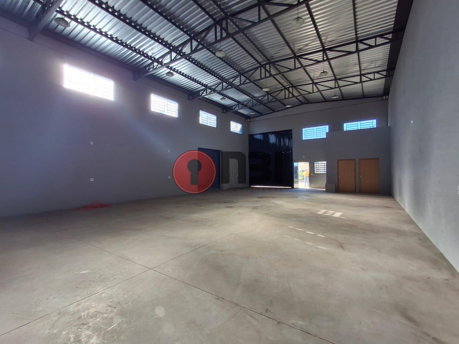 Galpão / Depósito / Armazém  à venda, 300m² — foto 5 de 20