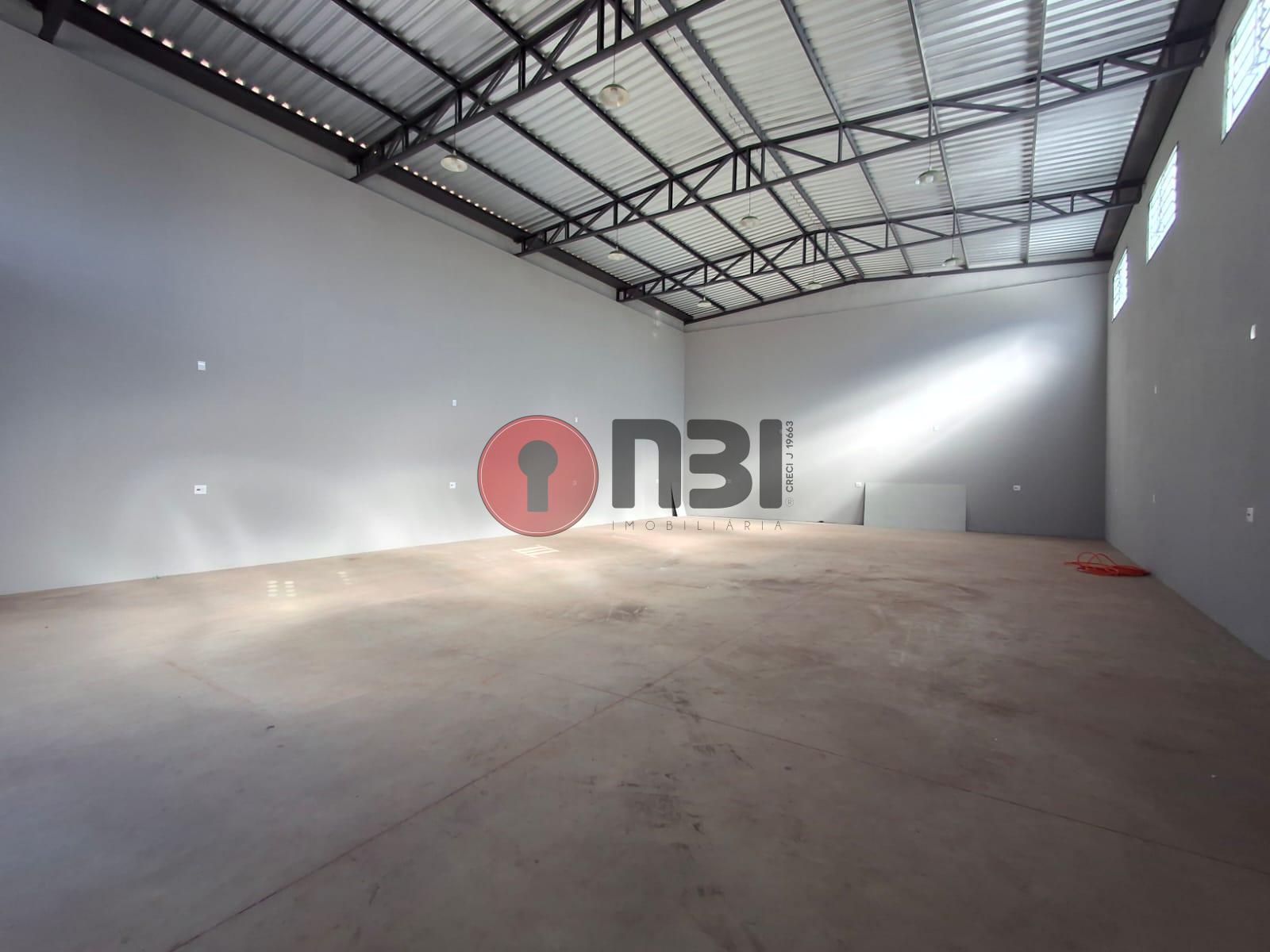 Galpão / Depósito / Armazém  à venda, 300m² — foto 15 de 20