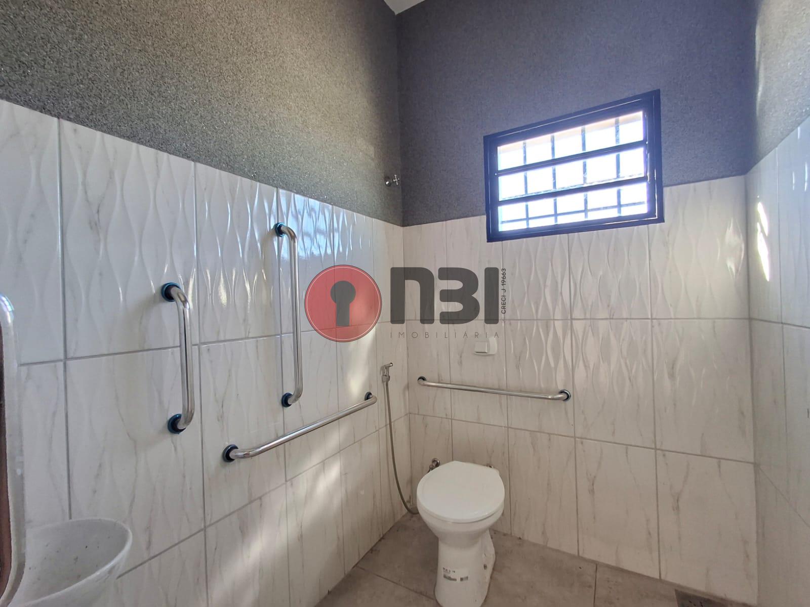 Galpão / Depósito / Armazém  à venda, 300m² — foto 18 de 20