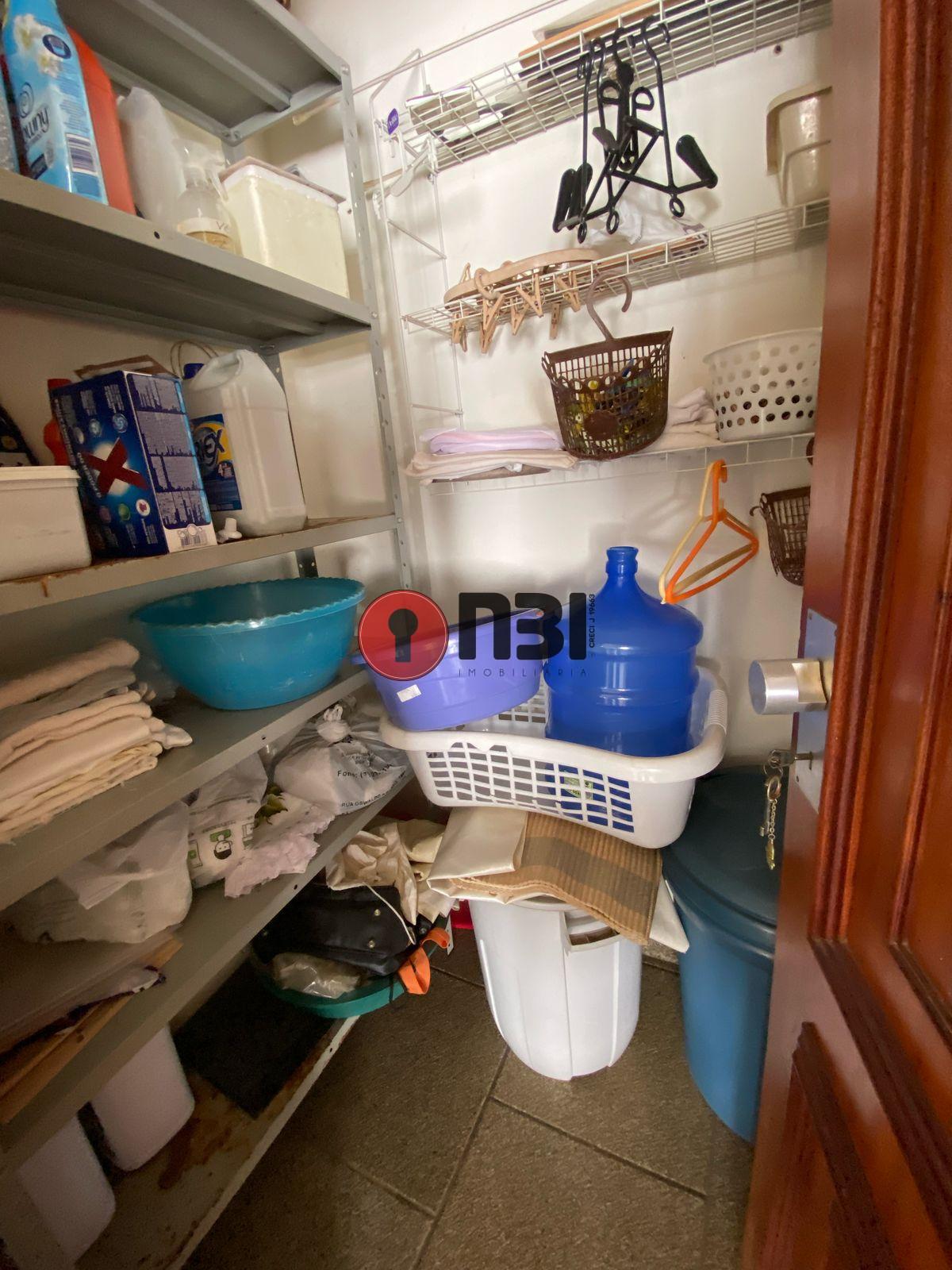 Casa com 3 quartos à venda, 253m² — foto 18 de 52