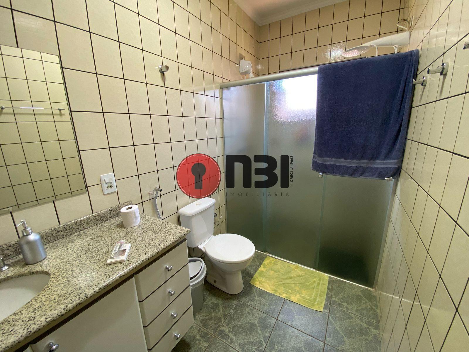 Casa com 3 quartos à venda, 253m² — foto 24 de 52