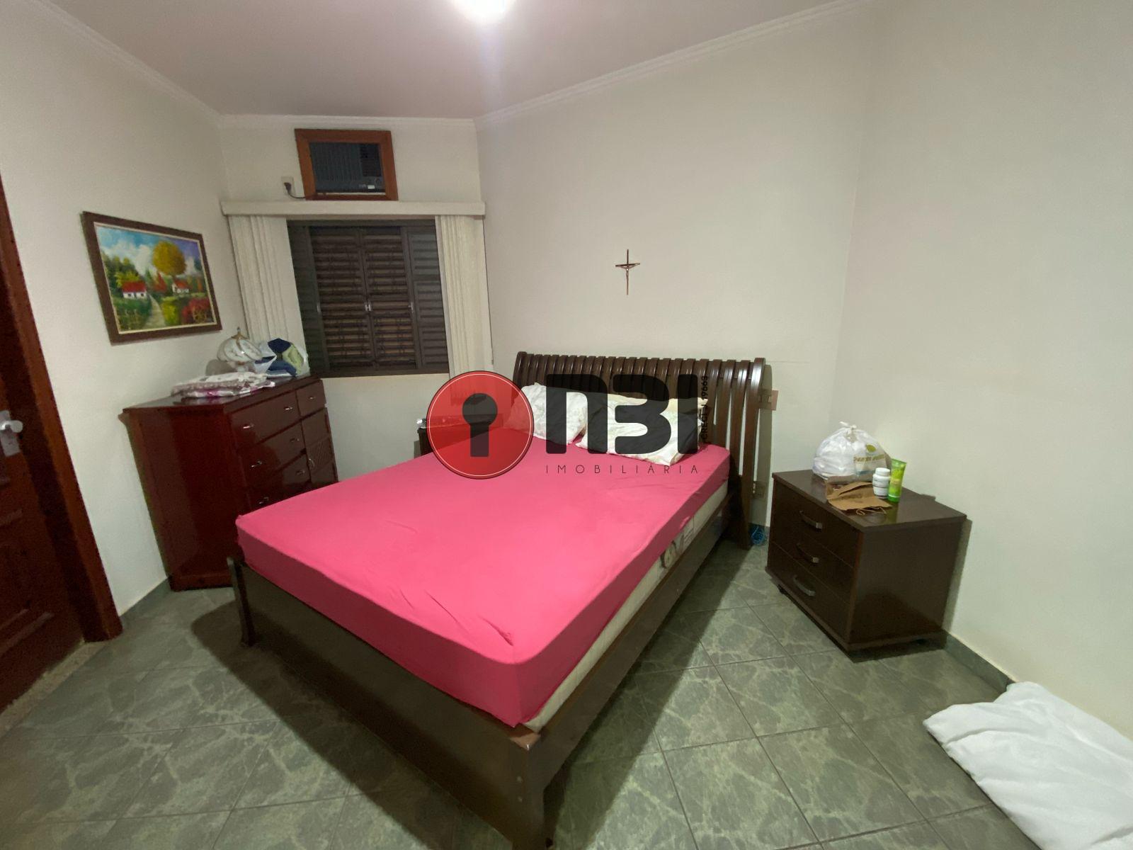 Casa com 3 quartos à venda, 253m² — foto 25 de 52