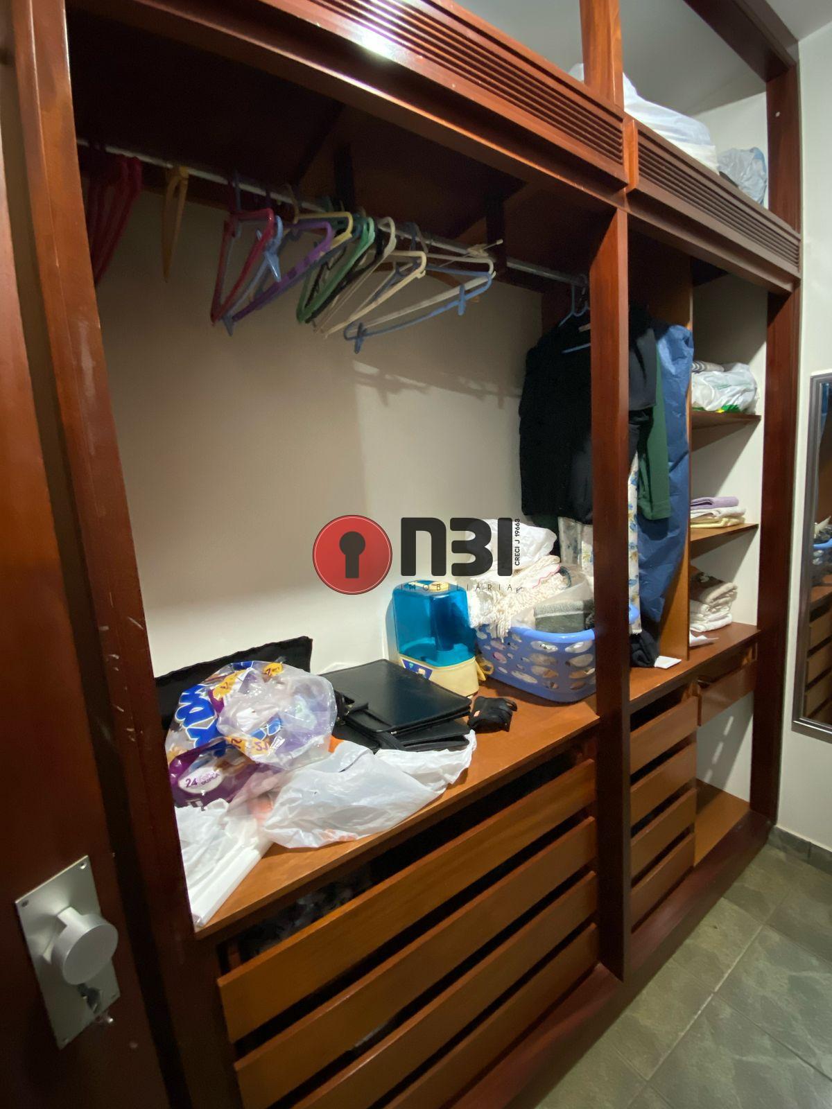 Casa com 3 quartos à venda, 253m² — foto 26 de 52