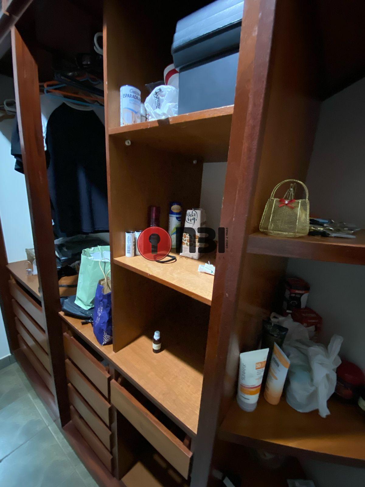 Casa com 3 quartos à venda, 253m² — foto 27 de 52