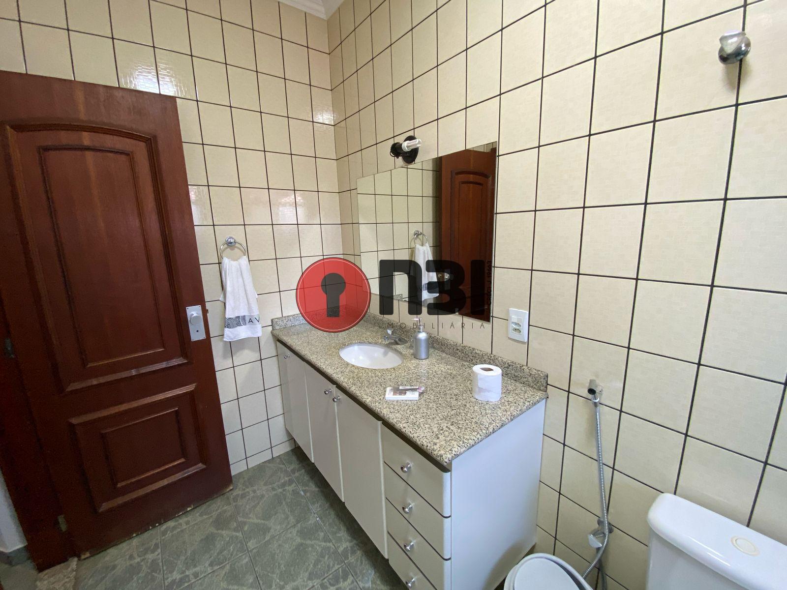 Casa com 3 quartos à venda, 253m² — foto 29 de 52