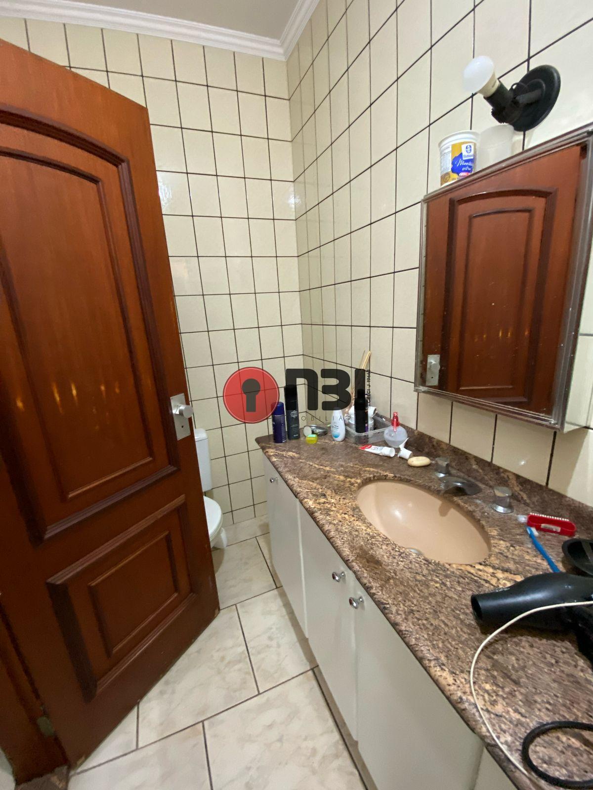 Casa com 3 quartos à venda, 253m² — foto 30 de 52
