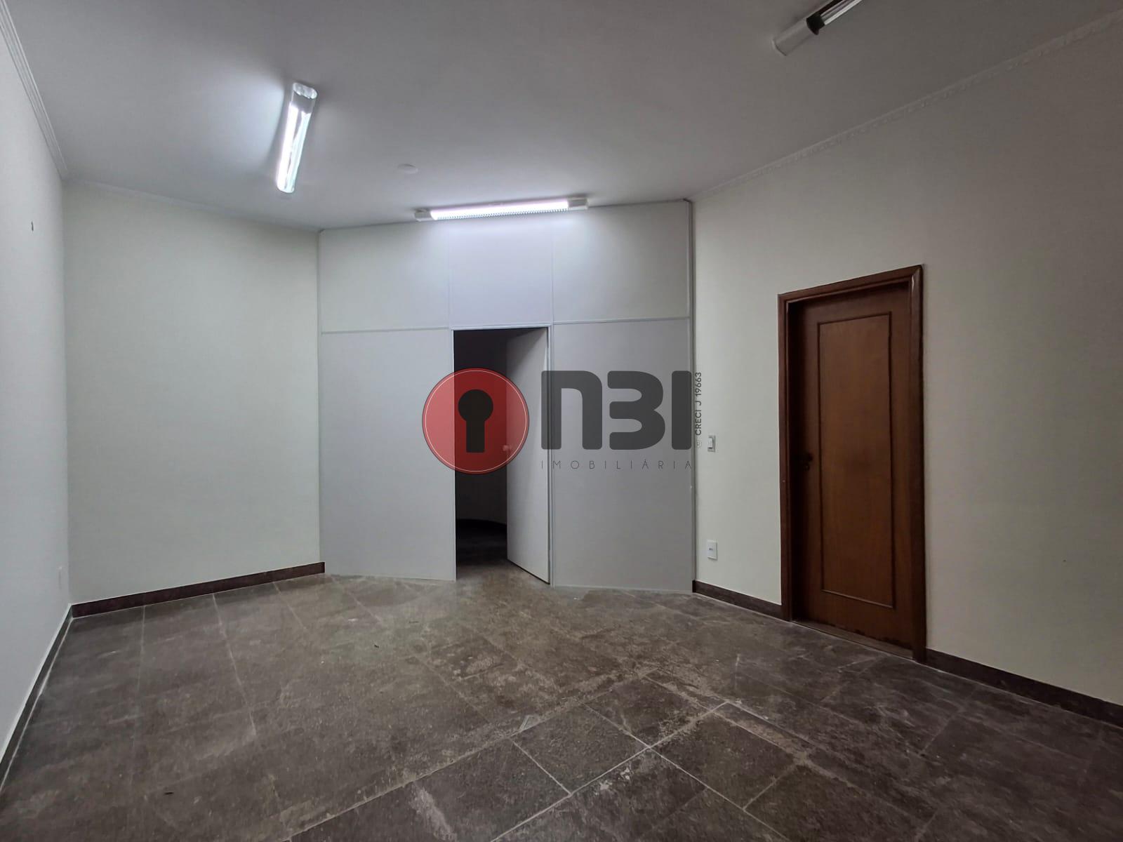 Imóvel Comercial com 4 quartos para aluguel, 350m² — foto 9 de 52