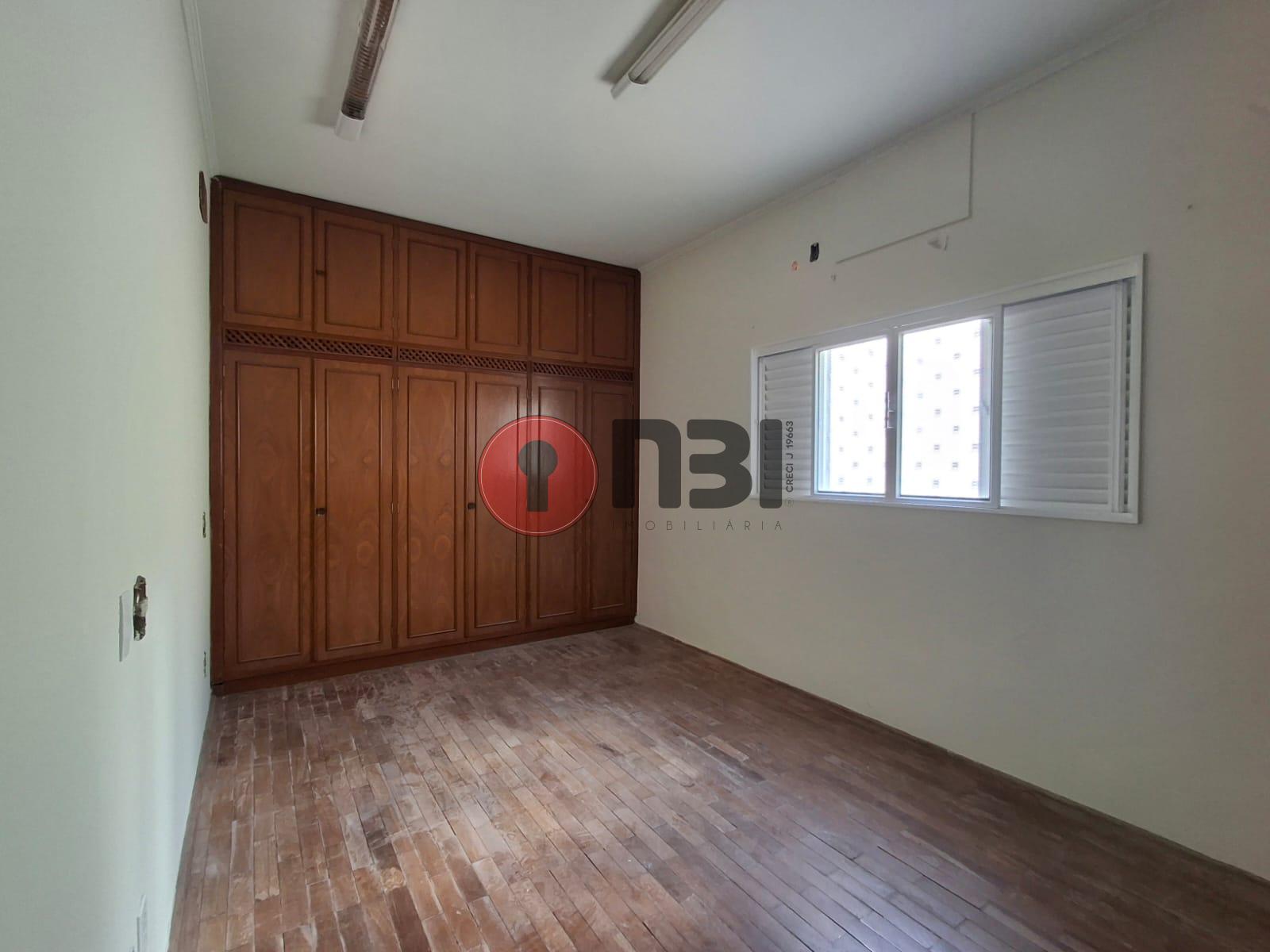 Imóvel Comercial com 4 quartos para aluguel, 350m² — foto 18 de 52