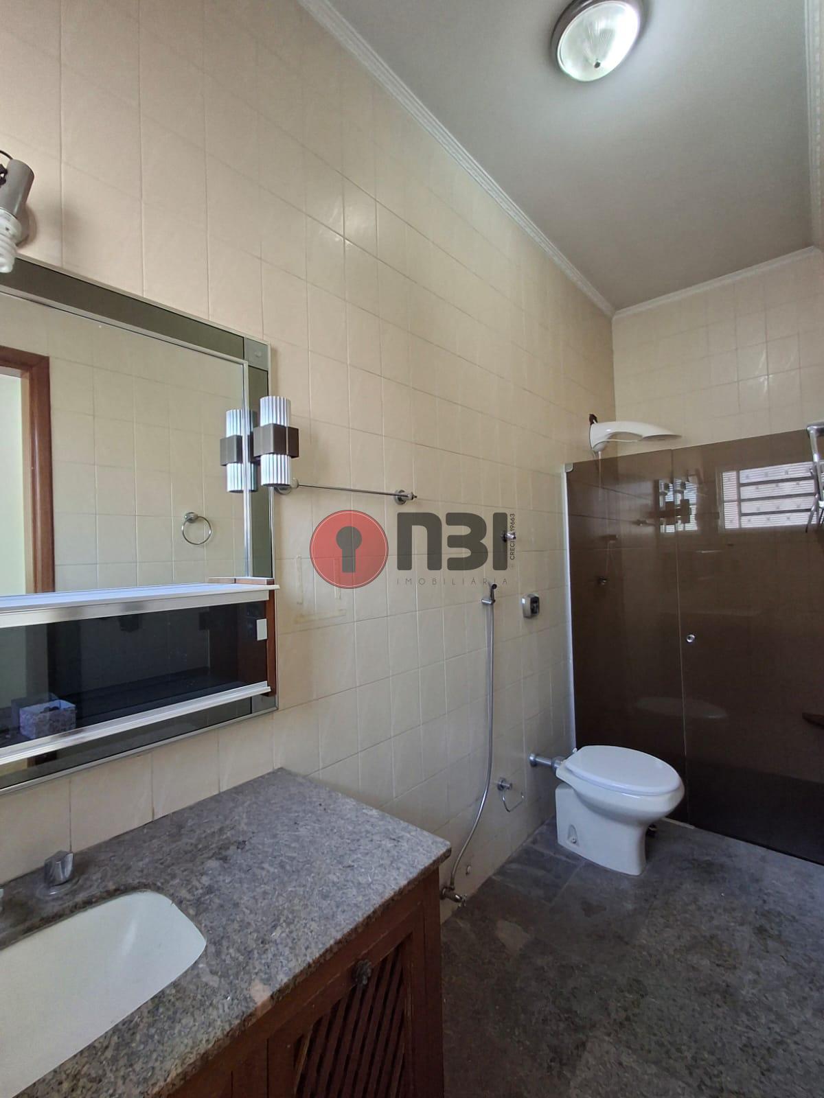 Imóvel Comercial com 4 quartos para aluguel, 350m² — foto 24 de 52