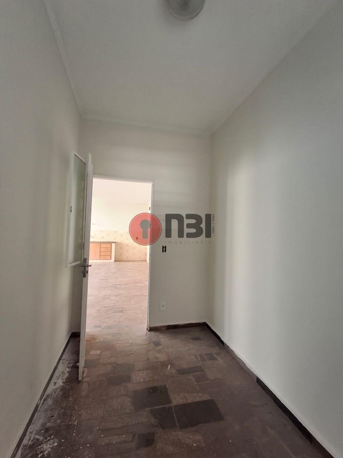 Imóvel Comercial com 4 quartos para aluguel, 350m² — foto 33 de 52