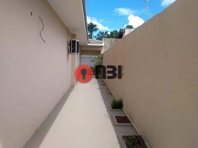Casa com 4 quartos à venda, 180m² — foto 8 de 19