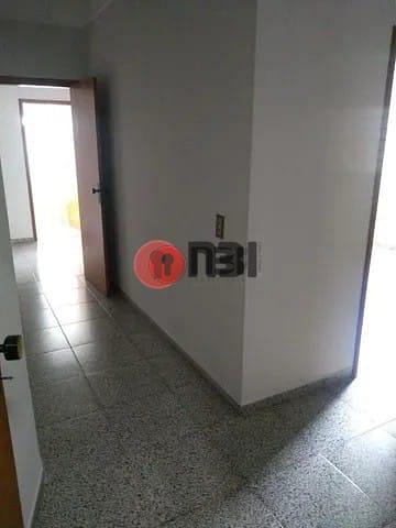 Casa com 4 quartos à venda, 180m² — foto 10 de 19