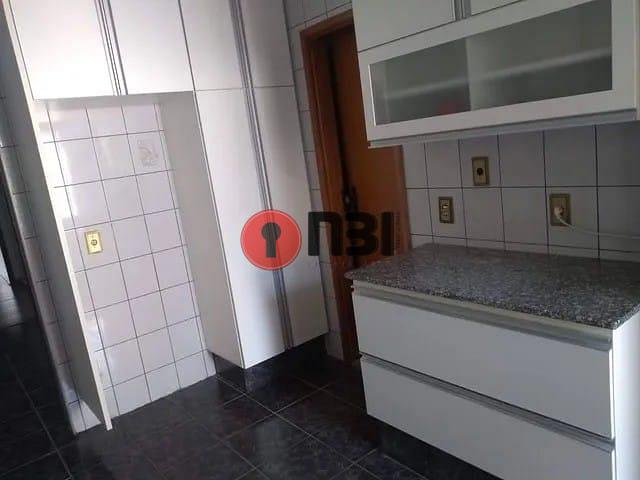 Casa com 4 quartos à venda, 180m² — foto 11 de 19