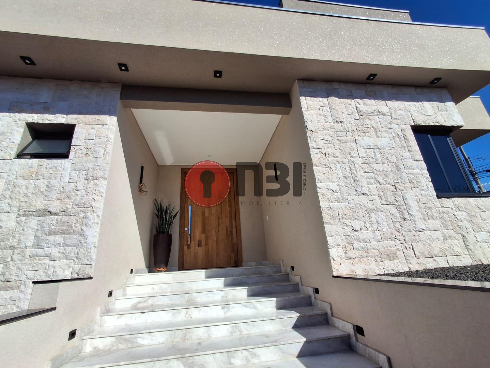 Casa com 3 quartos à venda, 460m² — foto 2 de 52