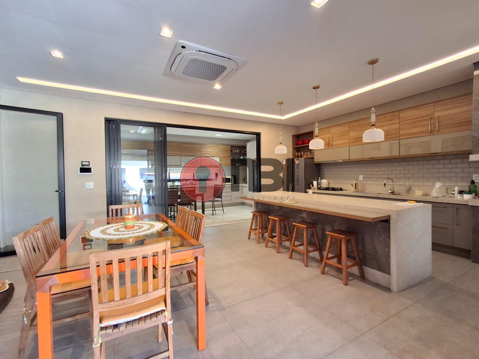 Casa com 3 quartos à venda, 460m² — foto 19 de 52