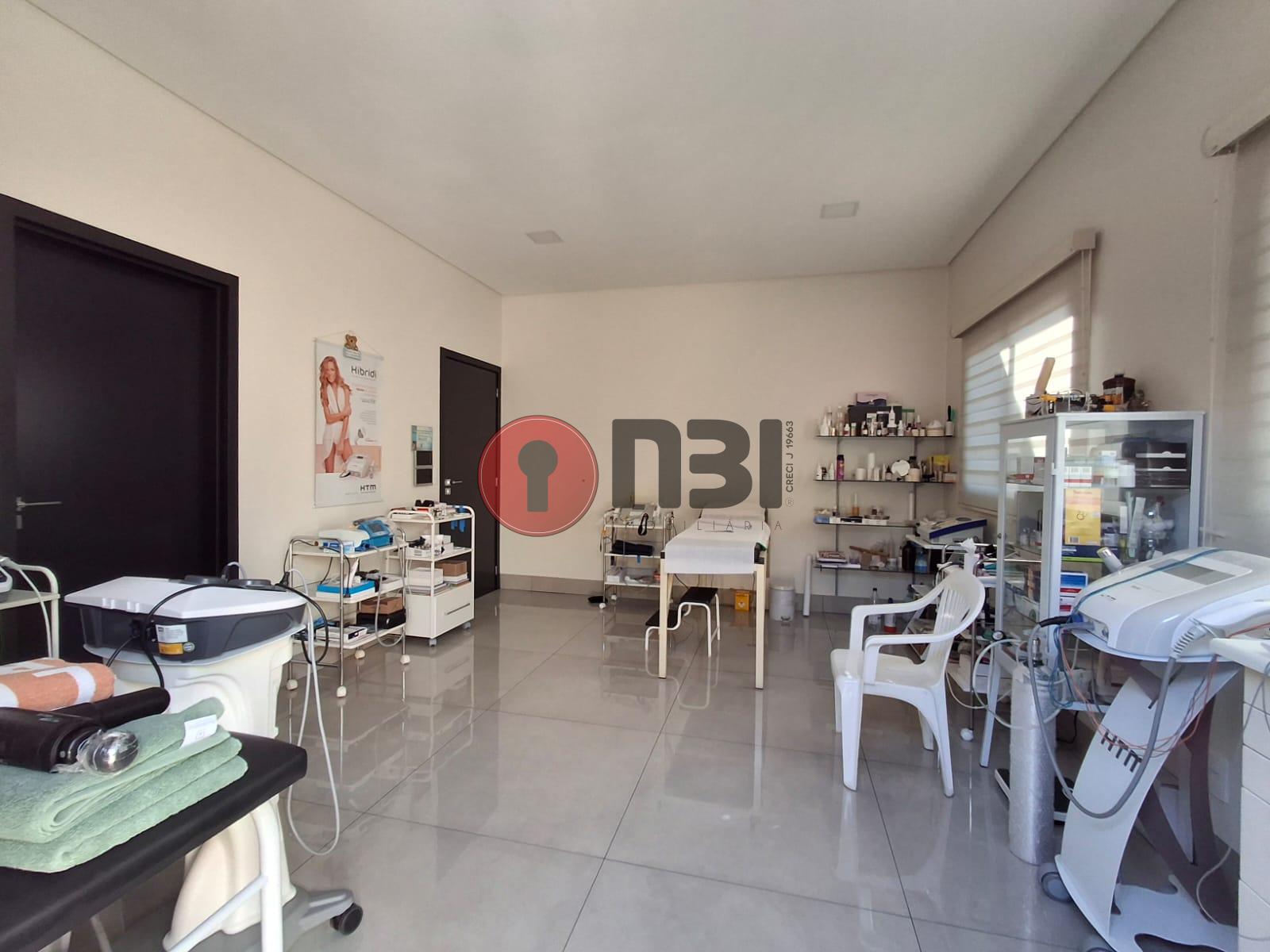 Casa com 3 quartos à venda, 460m² — foto 42 de 52