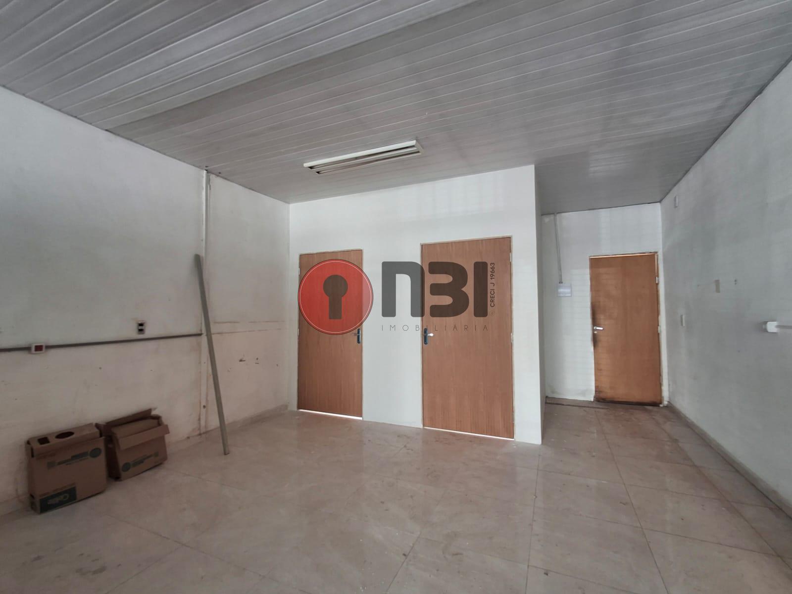 Galpão / Depósito / Armazém  para aluguel, 226m² — foto 6 de 24