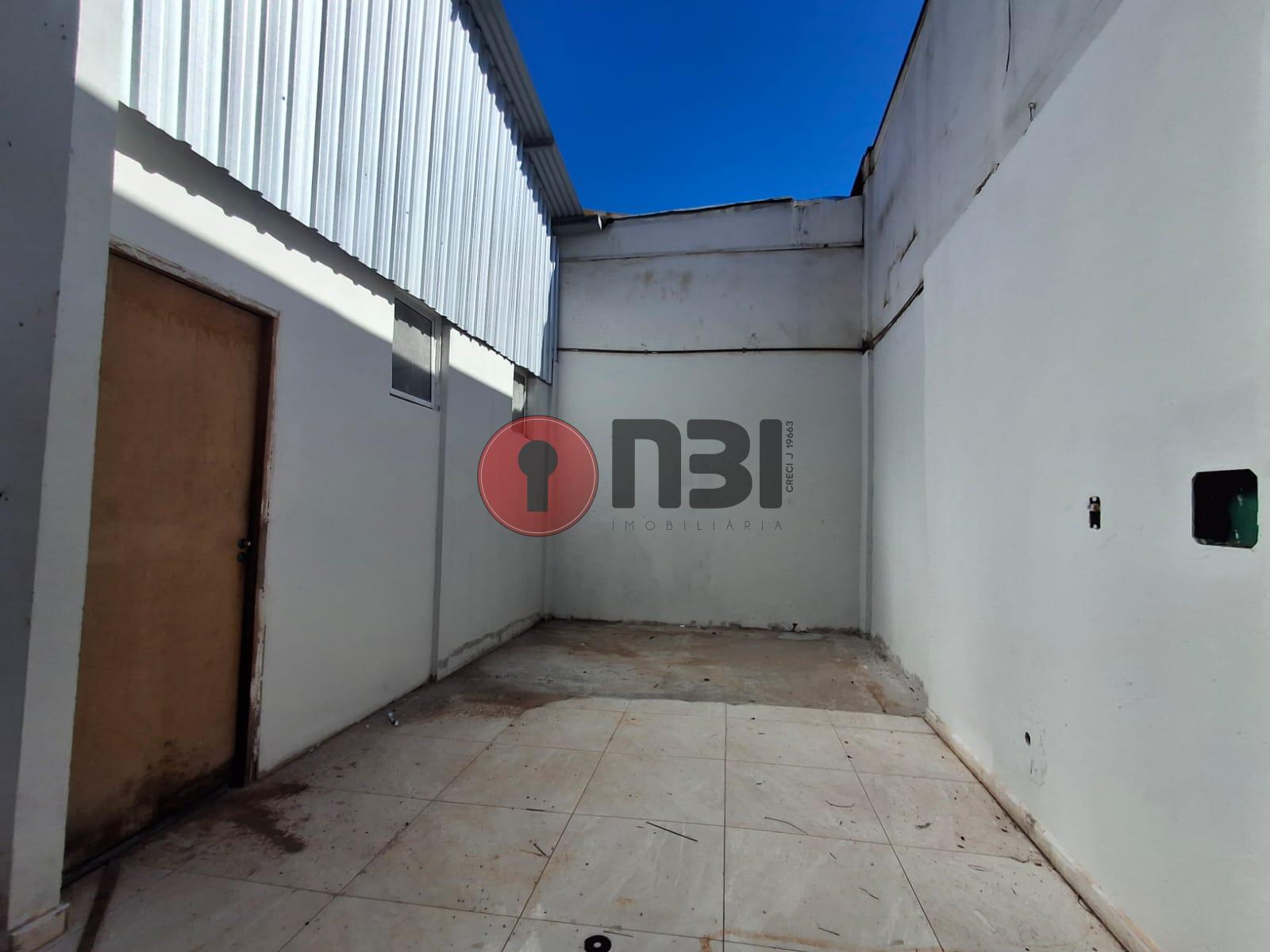 Galpão / Depósito / Armazém  para aluguel, 226m² — foto 10 de 24