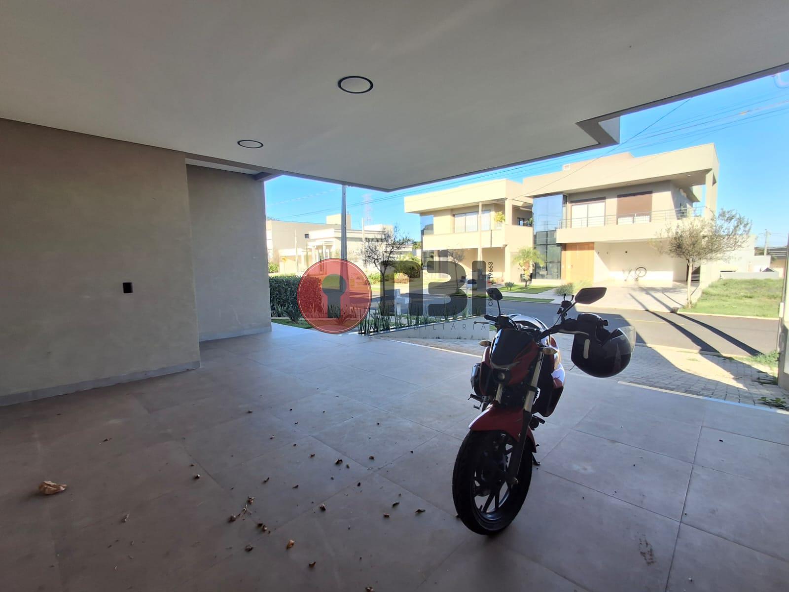 Casa com 3 quartos para aluguel, 300m² — foto 4 de 39