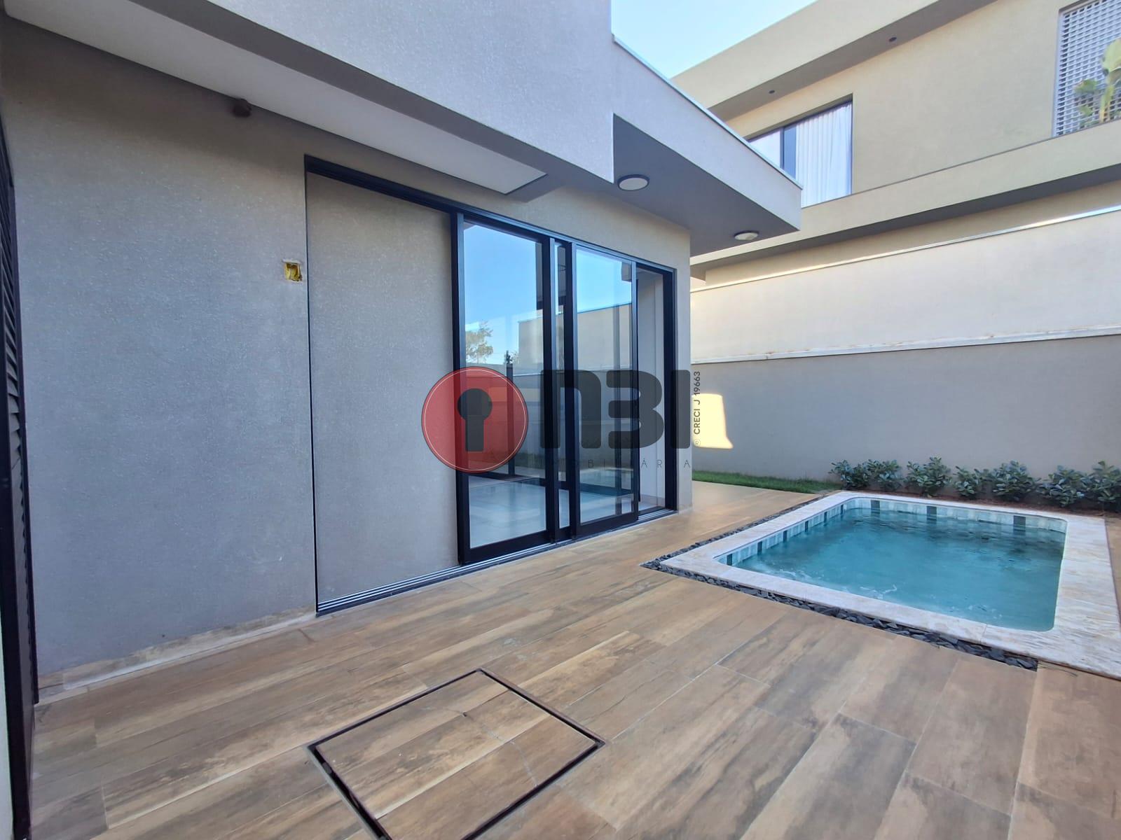Casa com 3 quartos para aluguel, 300m² — foto 8 de 39