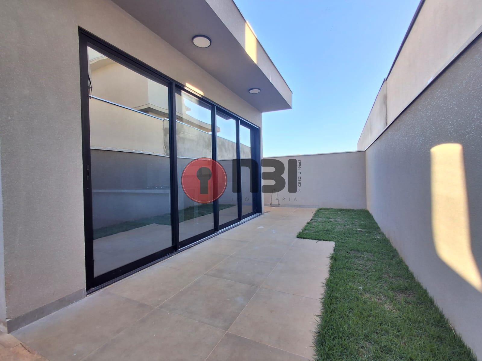 Casa com 3 quartos para aluguel, 300m² — foto 9 de 39