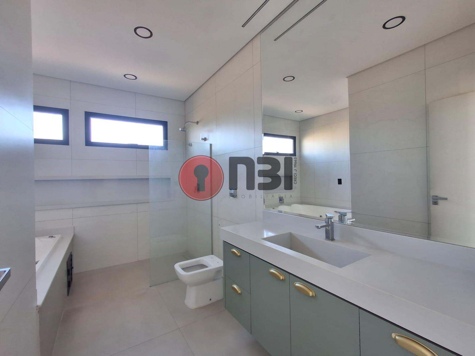 Casa com 3 quartos para aluguel, 300m² — foto 10 de 39