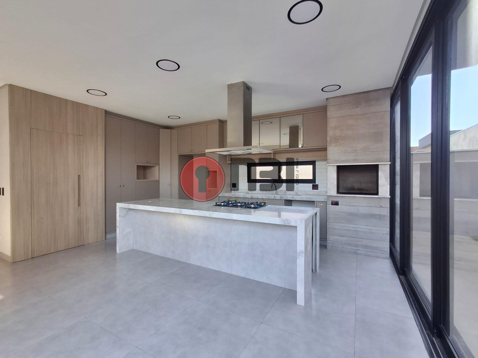 Casa com 3 quartos para aluguel, 300m² — foto 19 de 39