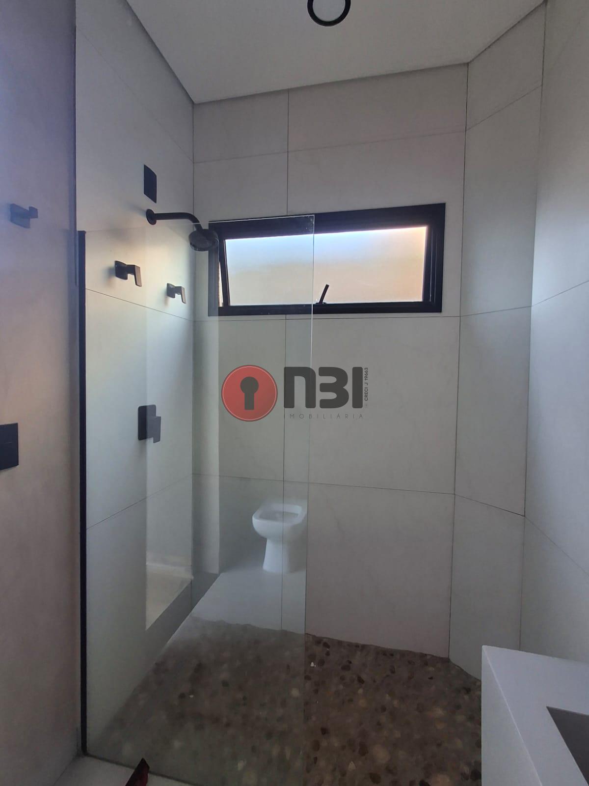 Casa com 3 quartos para aluguel, 300m² — foto 26 de 39