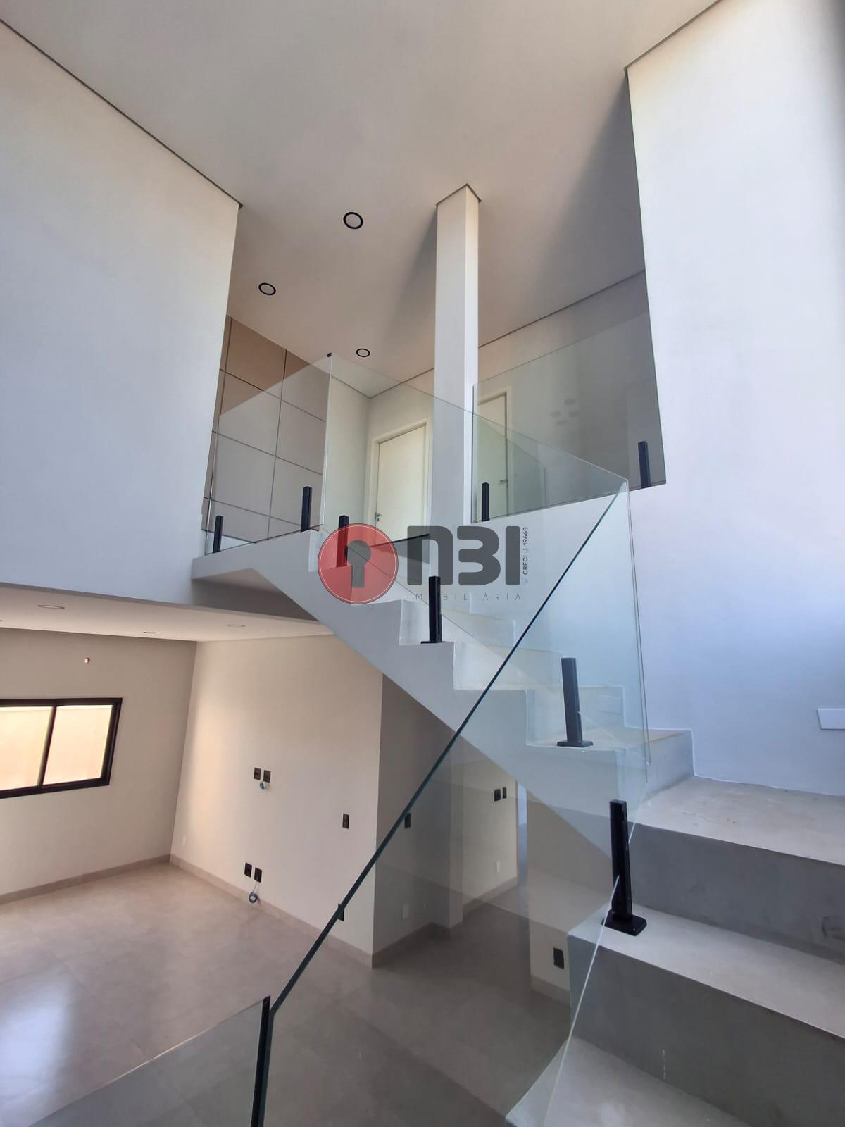 Casa com 3 quartos para aluguel, 300m² — foto 27 de 39