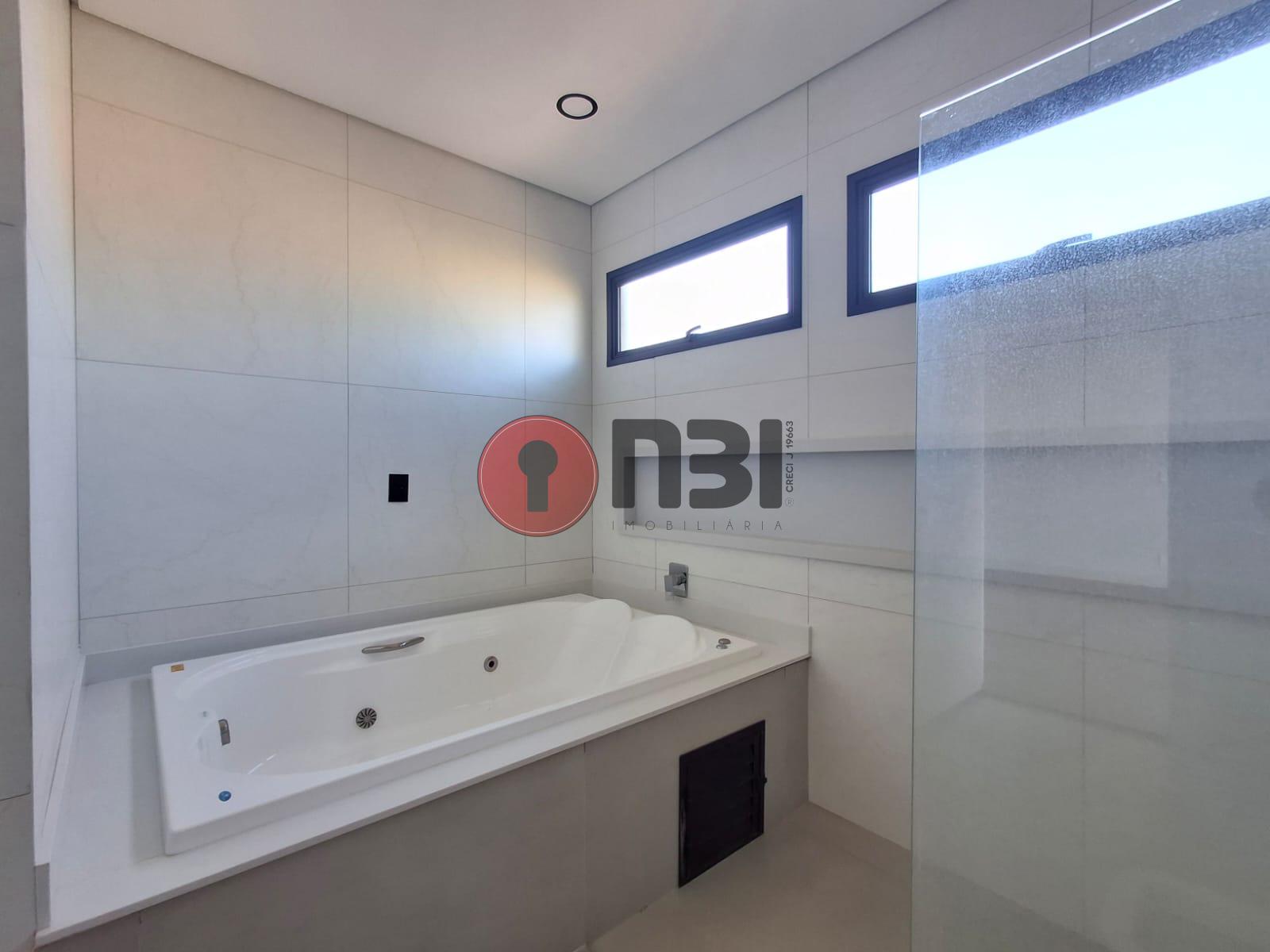Casa com 3 quartos para aluguel, 300m² — foto 38 de 39