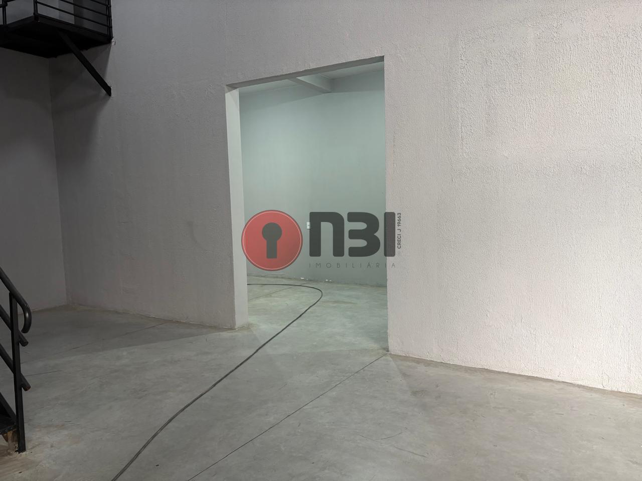 Galpão / Depósito / Armazém  para aluguel, 500m² — foto 7 de 10