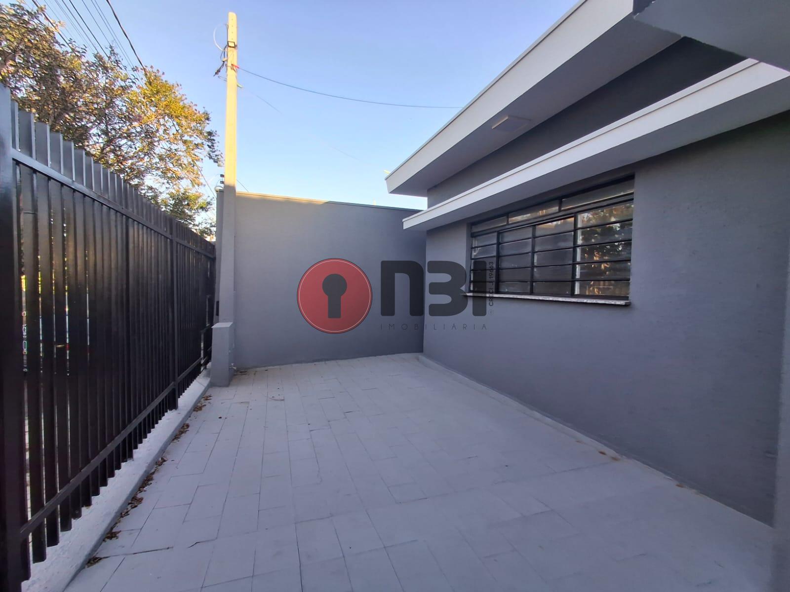 Casa com 3 quartos para aluguel, 150m² — foto 1 de 24