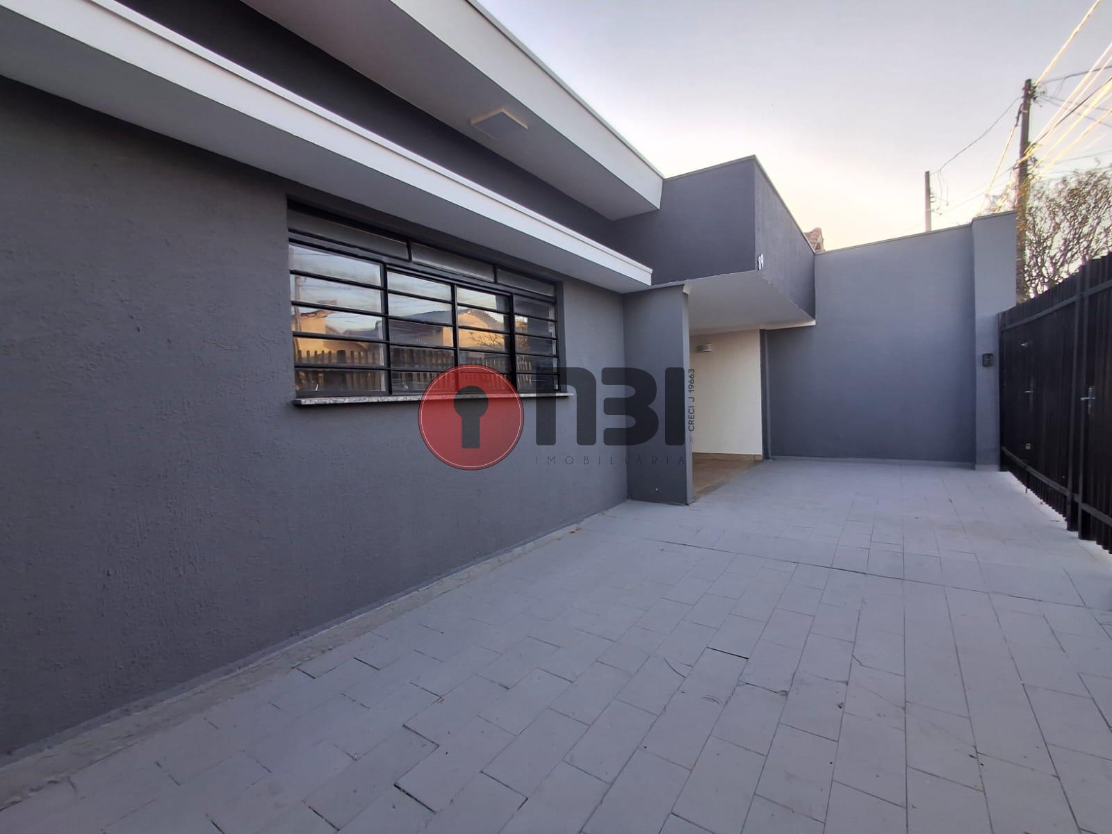 Casa com 3 quartos para aluguel, 150m² — foto 2 de 24