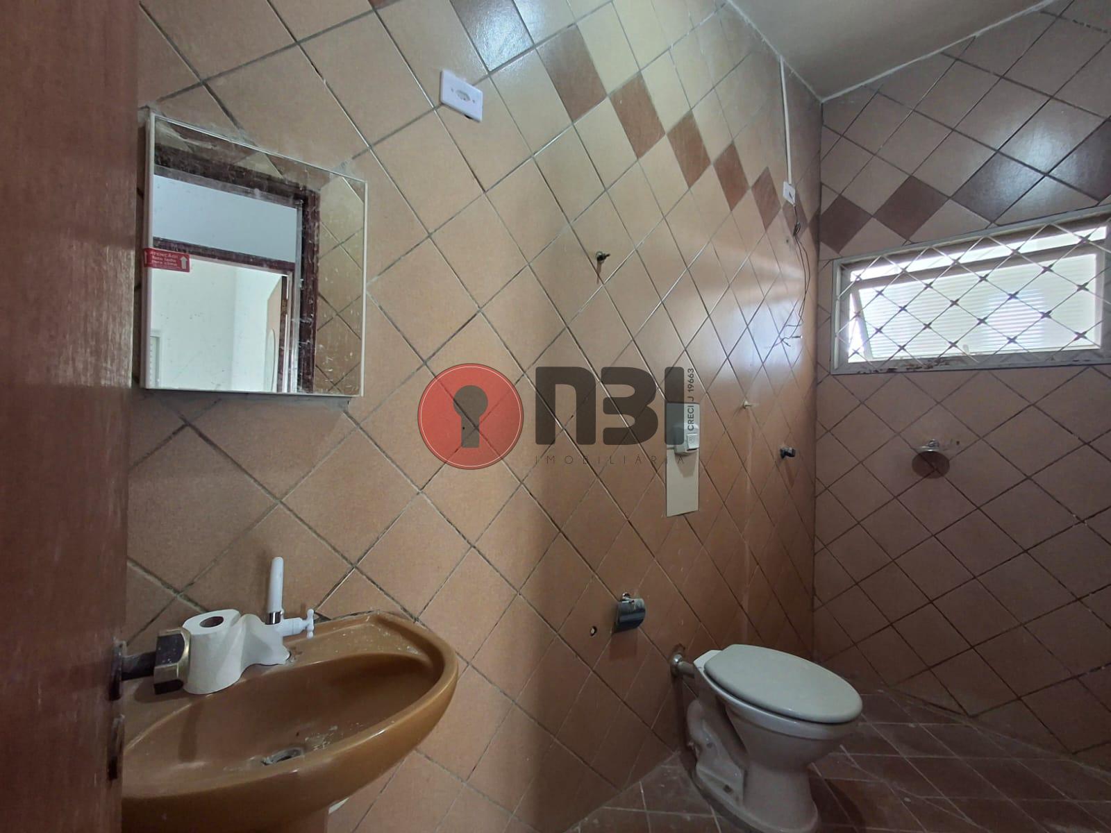 Casa com 3 quartos para aluguel, 260m² — foto 16 de 33