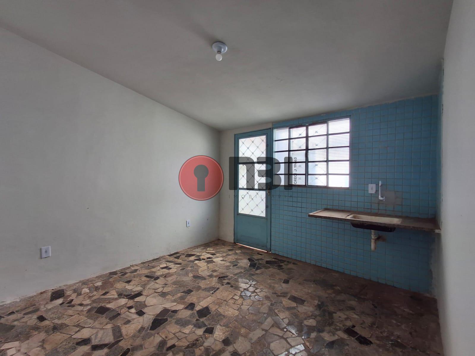 Casa com 3 quartos para aluguel, 260m² — foto 31 de 33