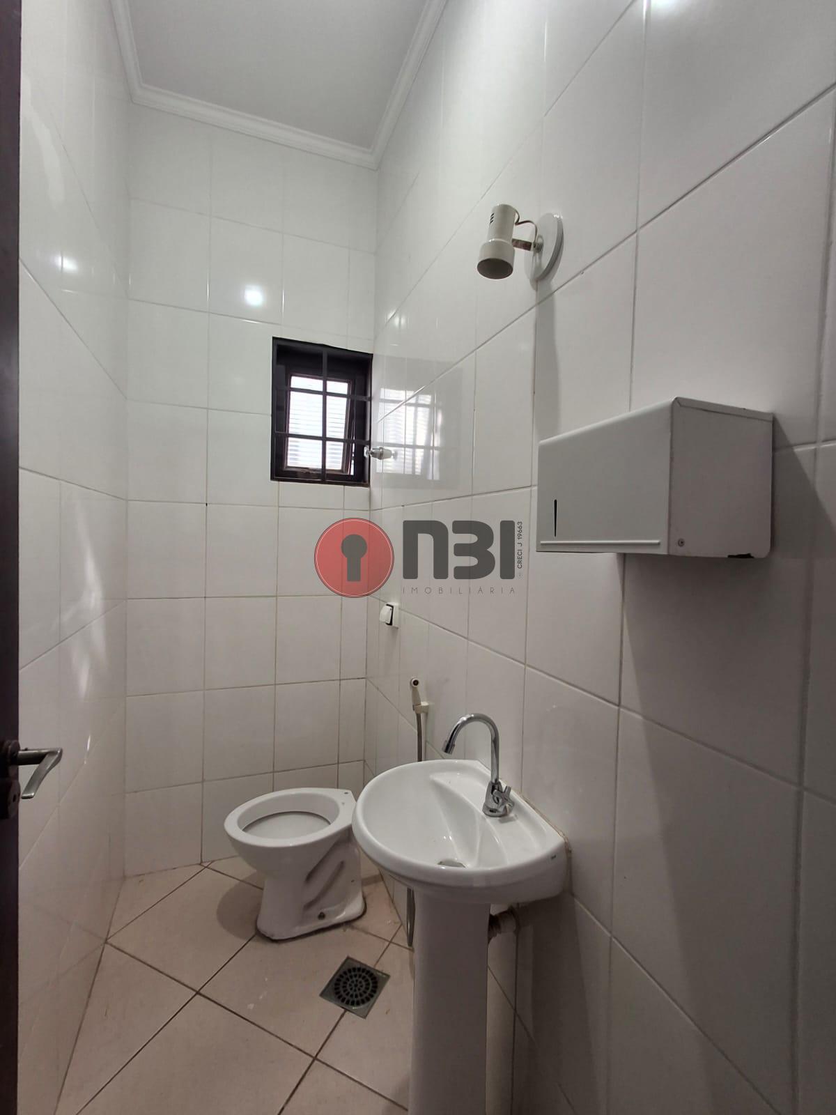 Galpão / Depósito / Armazém  para aluguel, 160m² — foto 9 de 20