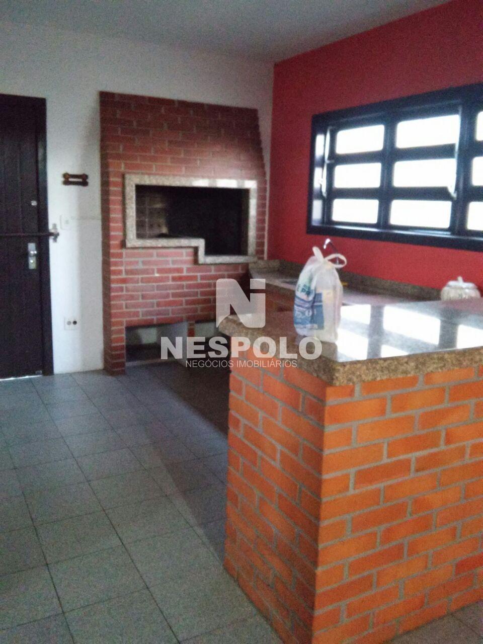 Casa para alugar com 2 quartos, 325m² - Foto 4