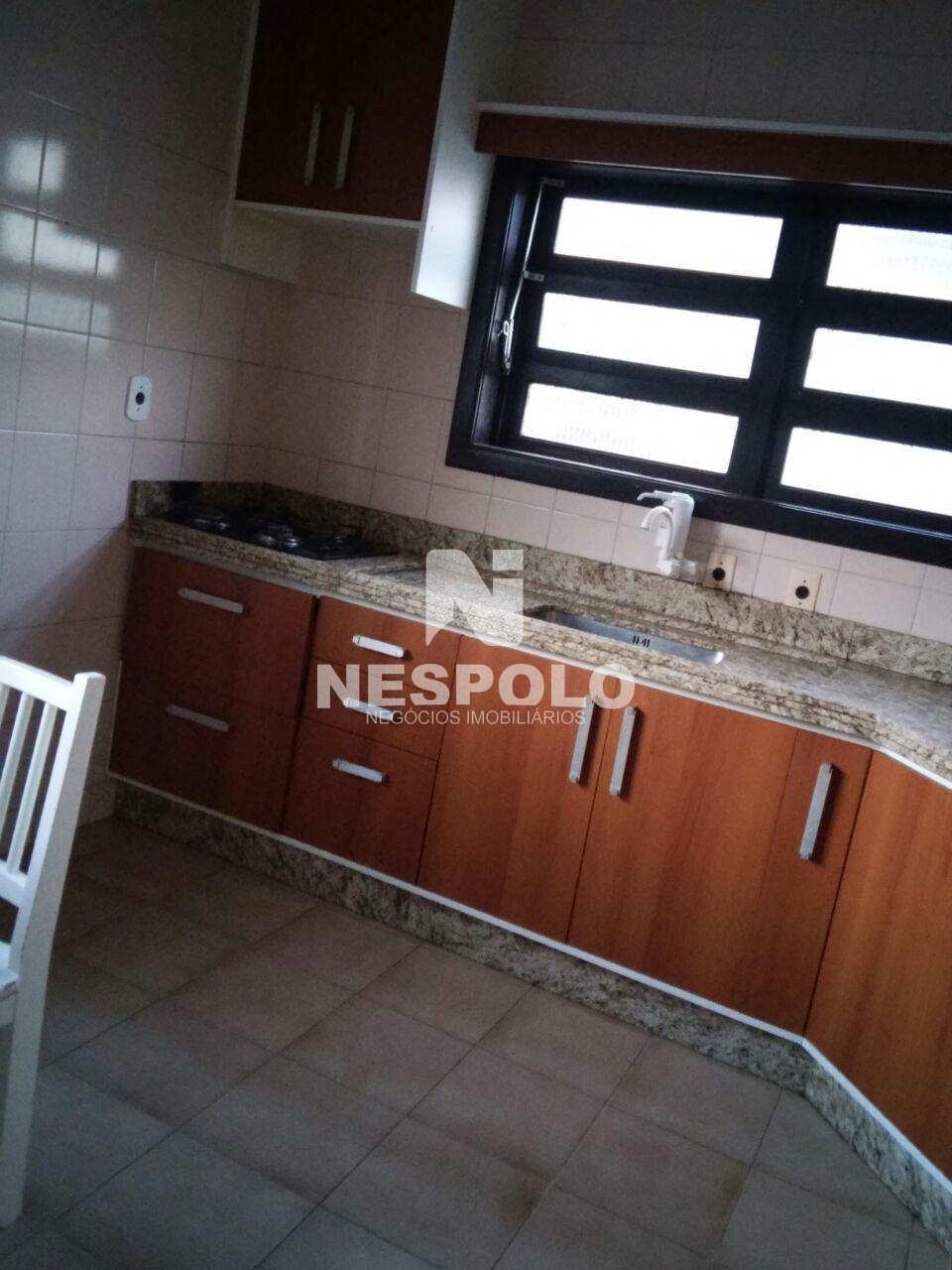 Casa para alugar com 2 quartos, 325m² - Foto 6