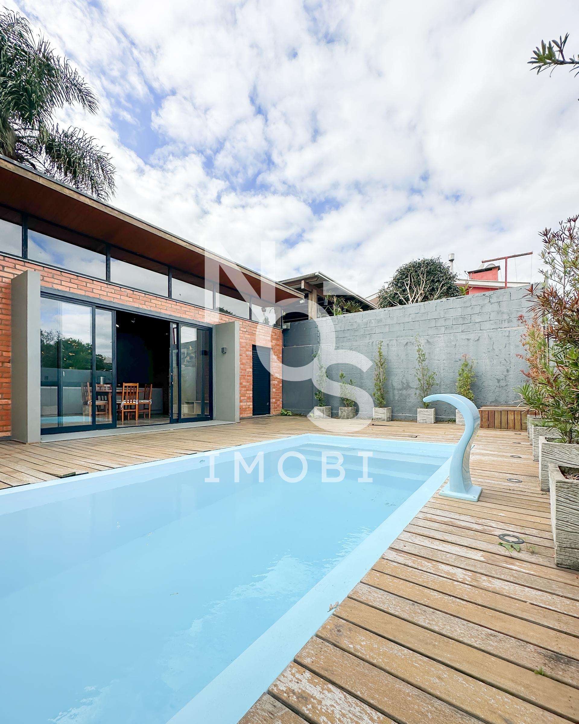 Casa com Piscina no Bairro Monte Belo em Flores da Cunha