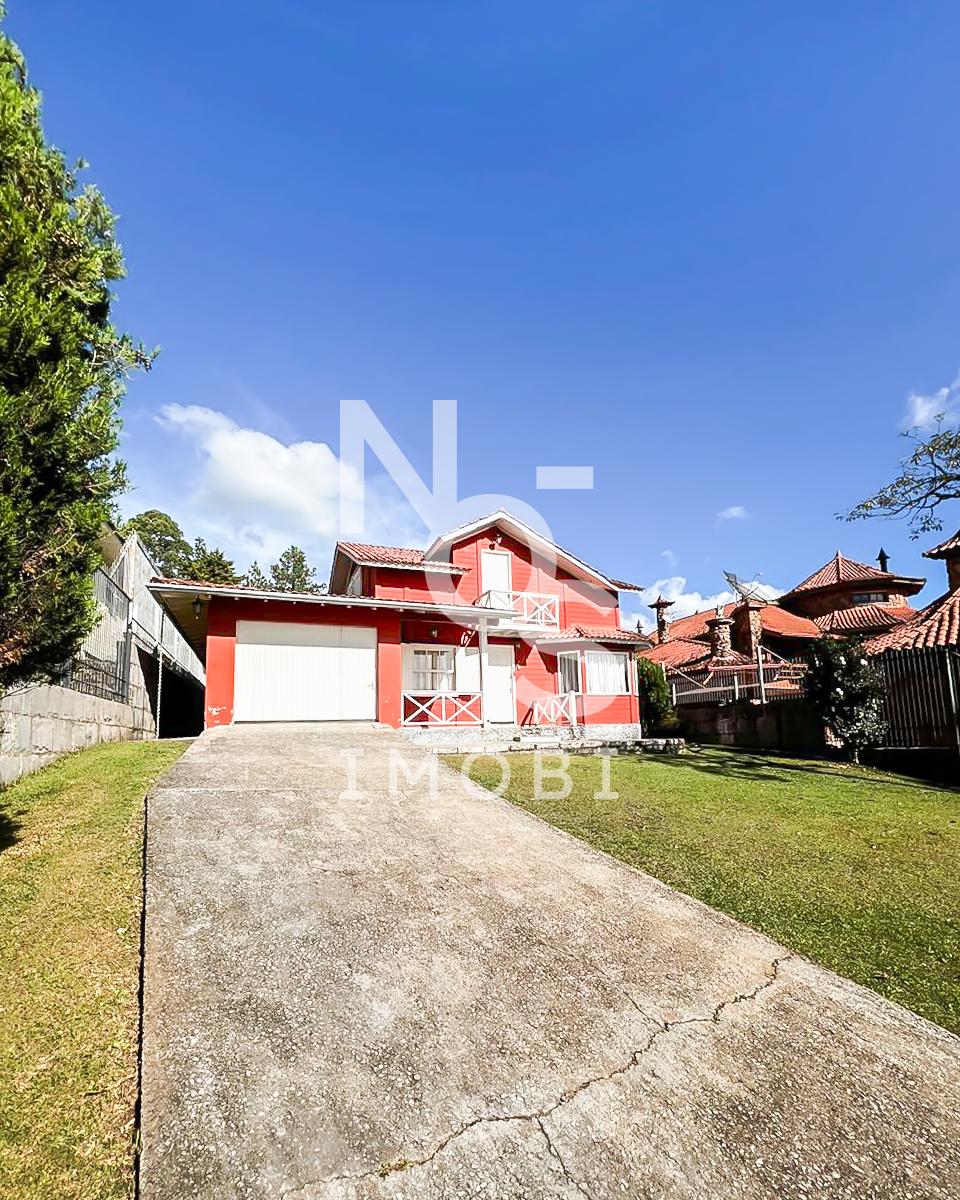 Casa de 03 Dormitórios no Bairro Nova Roma em Flores da Cunha