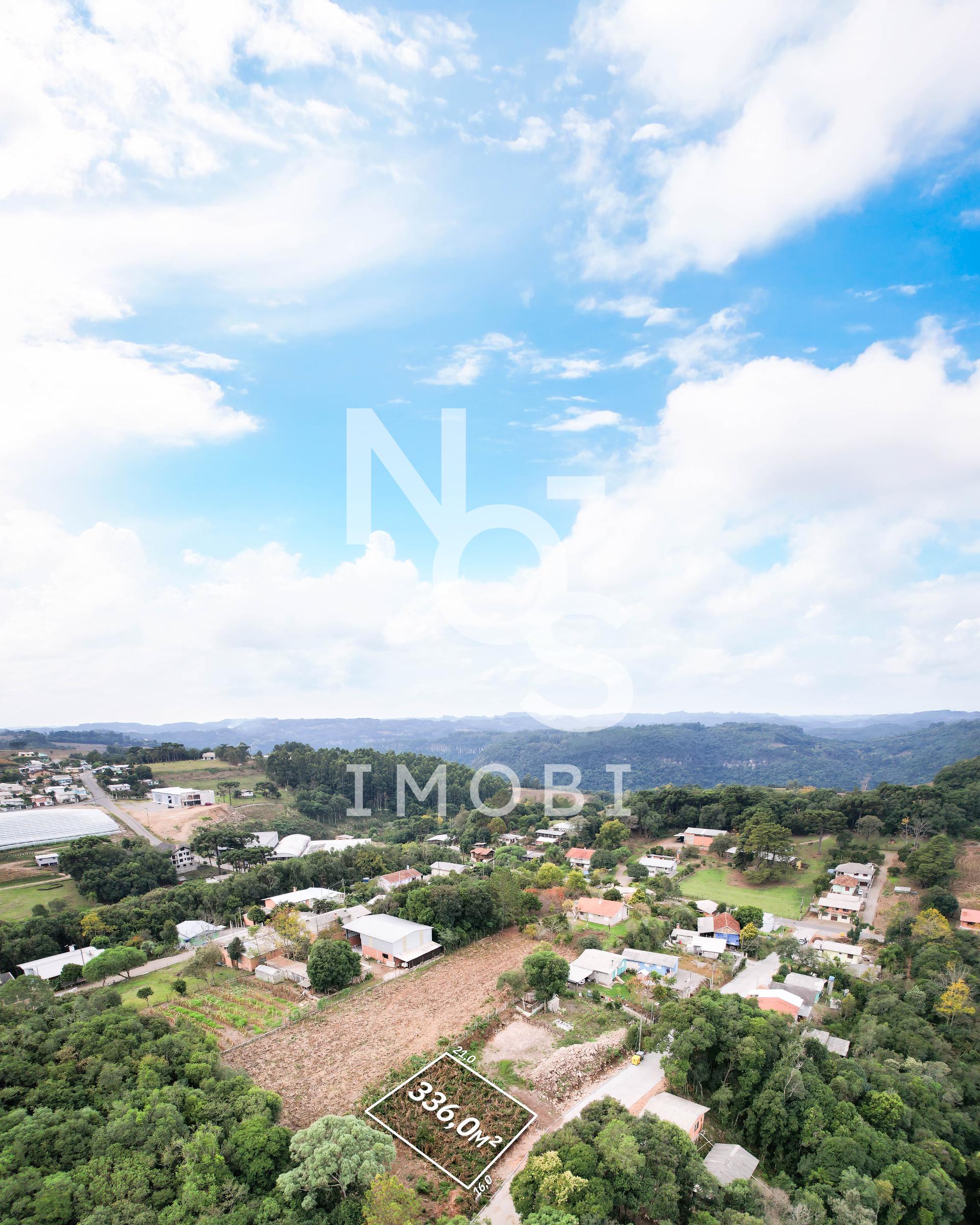 Terreno Próximo à Vinícola Scopel no Bairro Nova Roma em Flore...