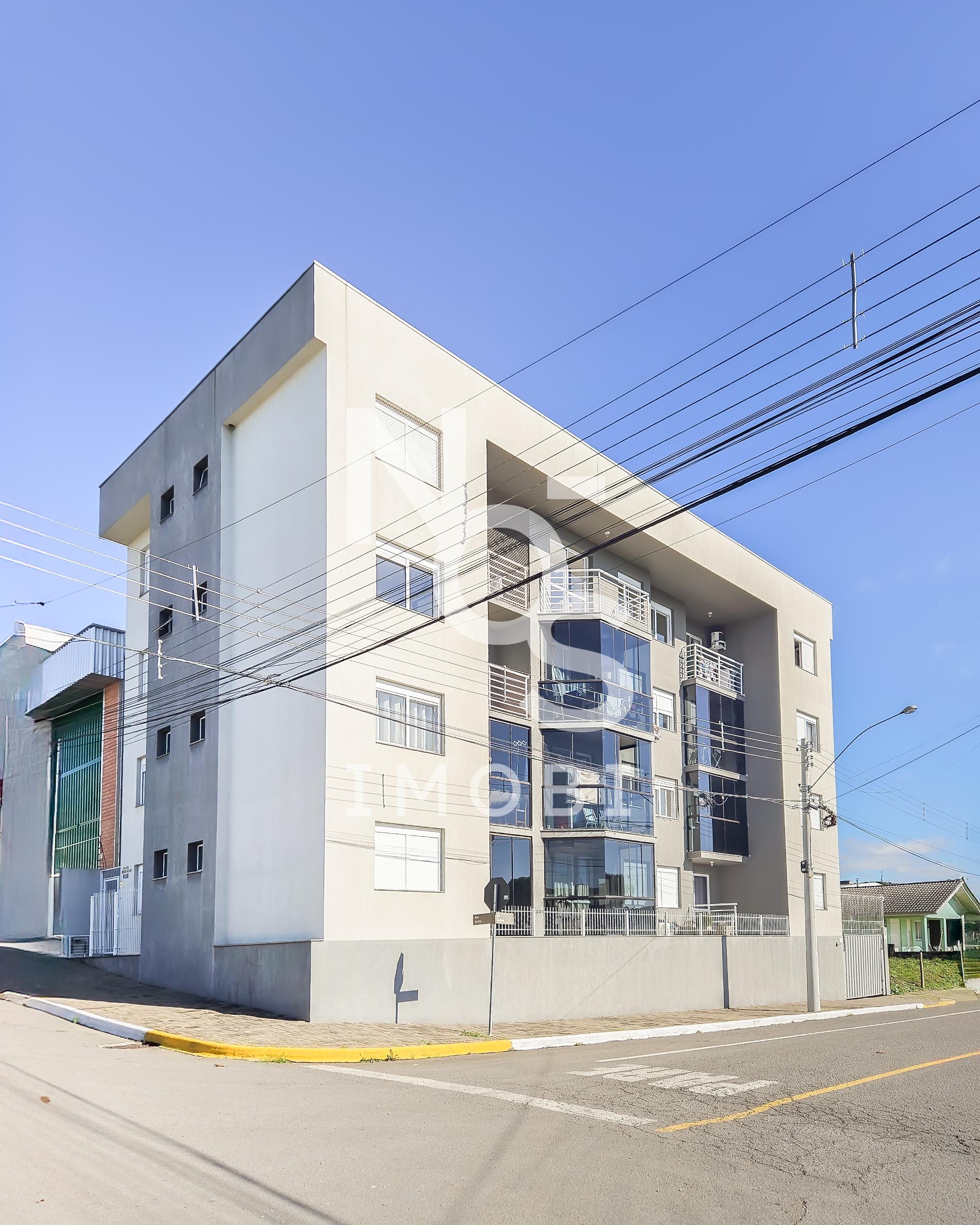 Apartamento de 02 Dormitórios no Bairro Granja União em Flores...