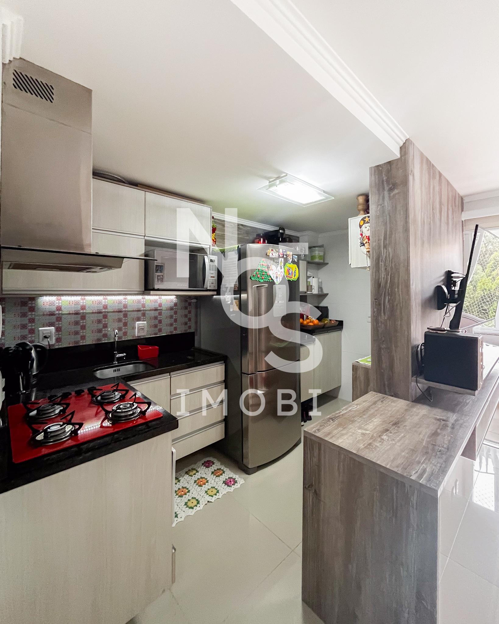Apartamento de 02 Dormitórios Localizado no Bairro Petrópolis