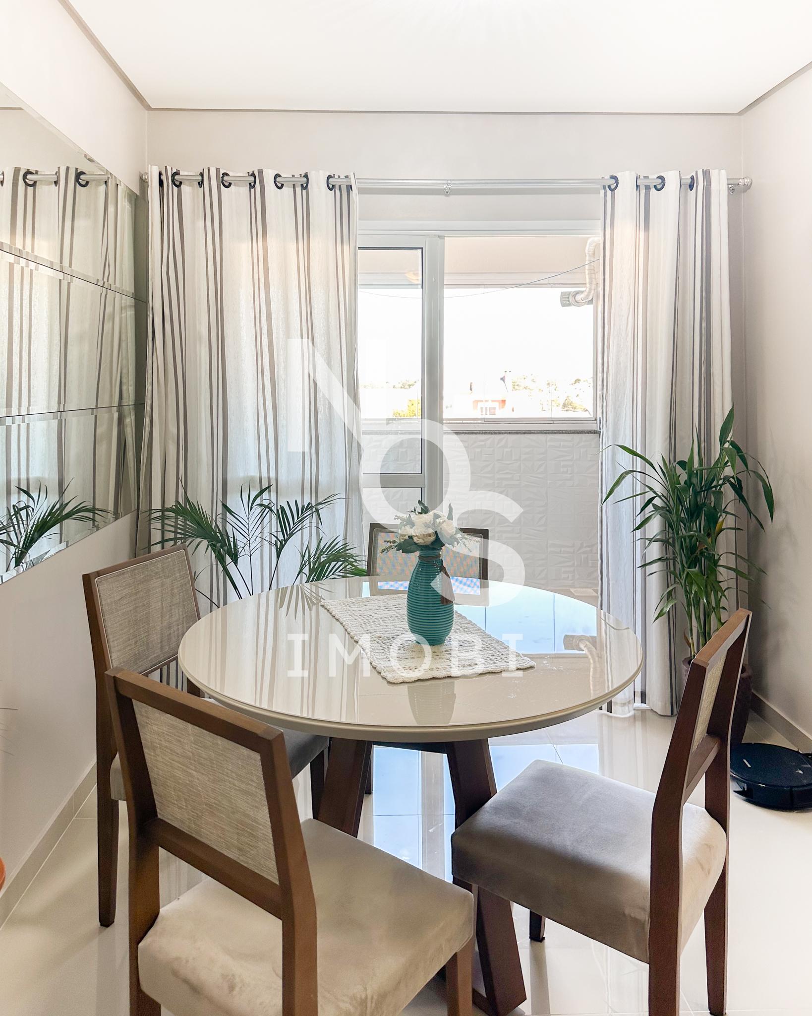Apartamento com 02 Dormitórios Localizado no Bairro Santa Lúcia