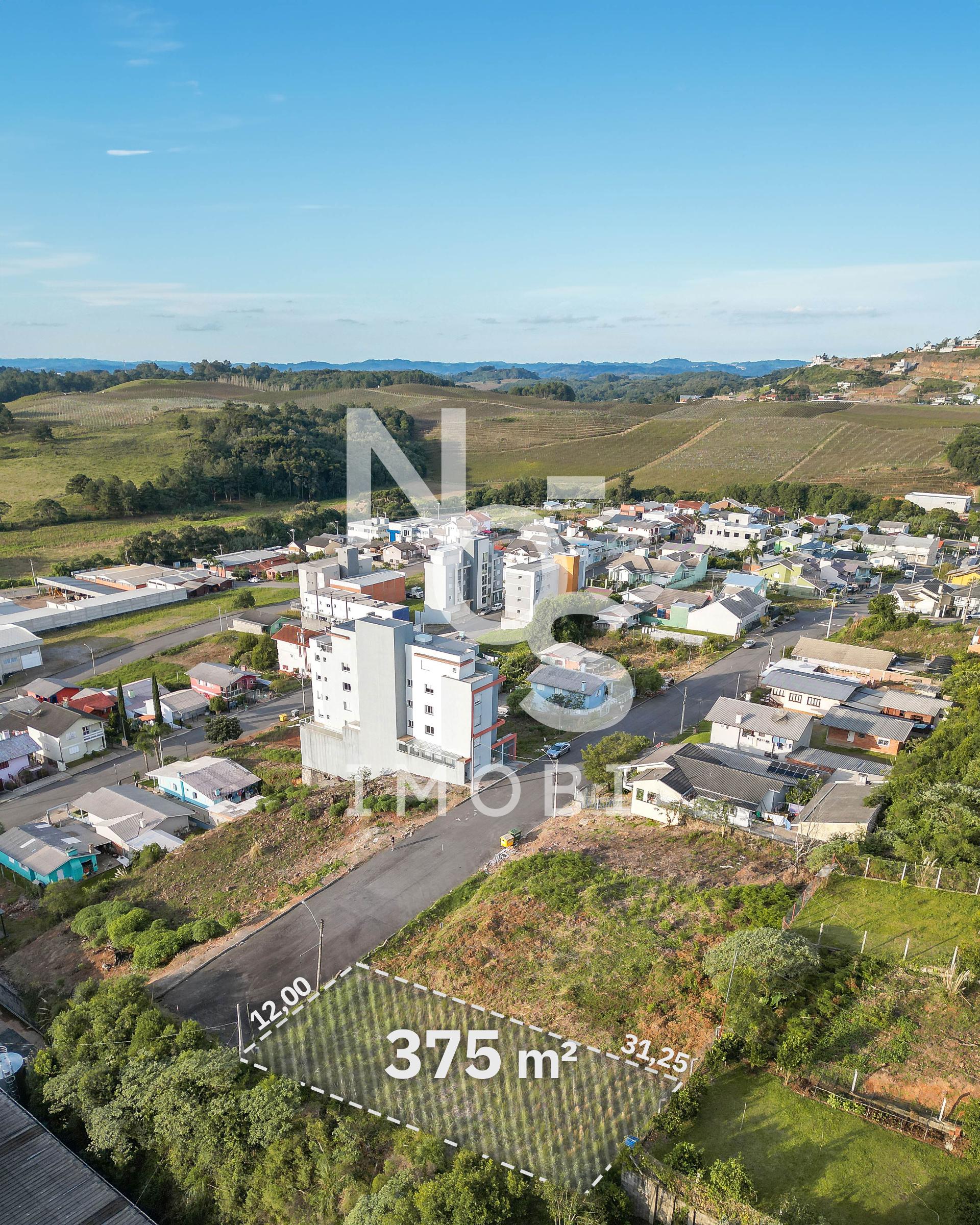 Terreno com frente norte no bairro Granja Uni?o em Flores da C...